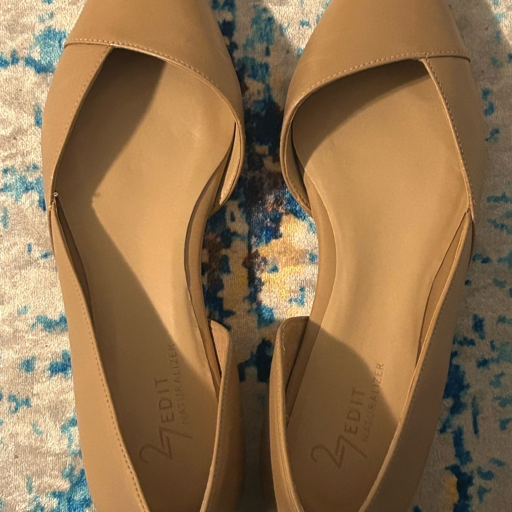 27 EDIT Pointed D'Orsay Flats in Beige